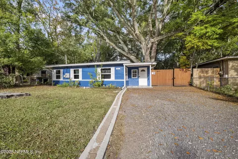 3933 Abby Ln, Jacksonville, FL 32207