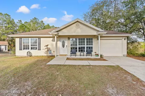 482 N 3rd St, Macclenny, FL 32063