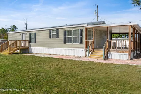 106 Maryland Ave, Crescent City, FL 32112