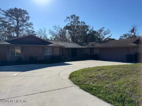 4132 San Servera Dr S, Jacksonville, FL 32217