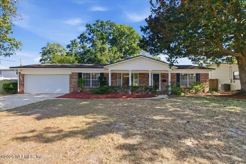 3767 Heath Rd, Jacksonville, FL 32277