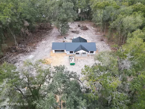 271 Peniel Church Rd, Palatka, FL 32177