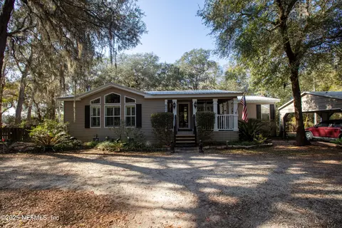 8076 Blazing Star Rd, Melrose, FL 32666