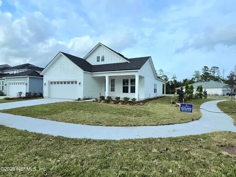 3527 Americana Dr, Green Cove Springs, FL 32043