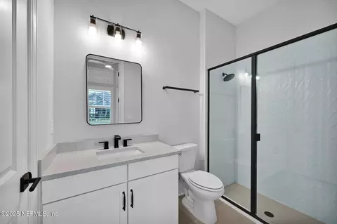 Bath - 40 Sparrow Creek Dr, Saint Augustine, FL 32092 photo 1 of 8
