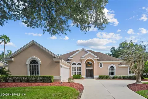 8253 Bay Tree Ln, Jacksonville, FL 32256