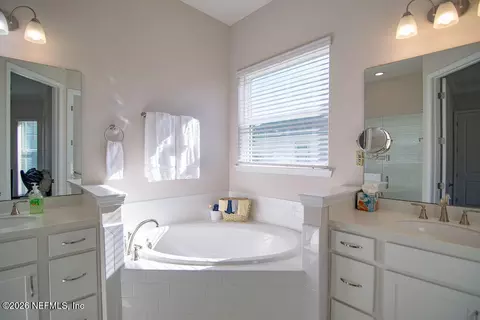 Bath - 443 Pescado Dr, Saint Augustine, FL 32095 photo 2 of 4