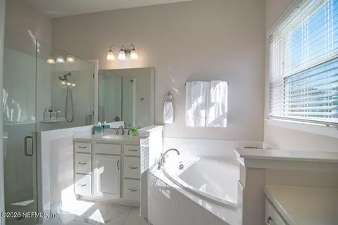 Bath - 443 Pescado Dr, Saint Augustine, FL 32095 photo 1 of 4
