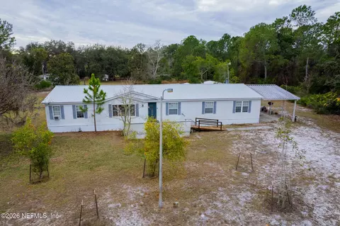 203 Palmetto Ct, Georgetown, FL 32139