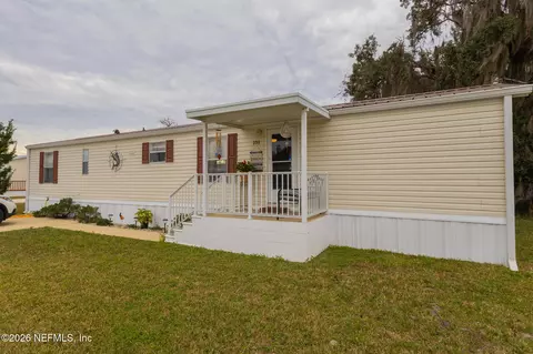 101 Lemon Trl, Crescent City, FL 32112