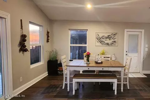 Dining - 16039 Shellcracker Rd, Jacksonville, FL 32226 photo 3 of 5