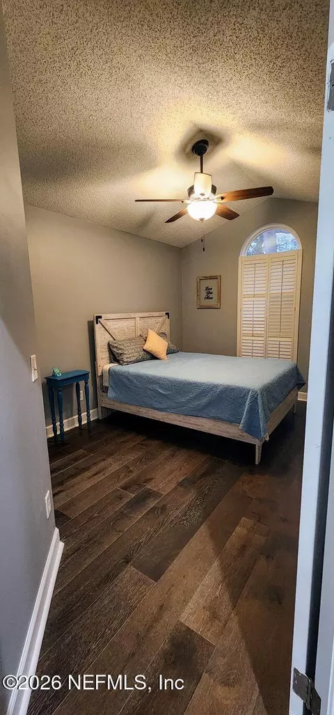 Bedroom - 16039 Shellcracker Rd, Jacksonville, FL 32226 photo 1 of 4