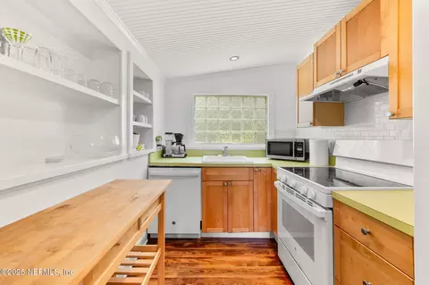 Kitchen - 141 Blanco St, Saint Augustine, FL 32084 photo 1 of 3