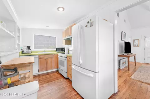 Kitchen - 141 Blanco St, Saint Augustine, FL 32084 photo 2 of 3