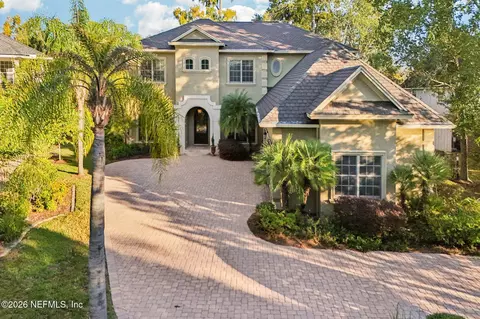 8881 Shining Oak Ct, Jacksonville, FL 32217