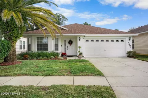 1691 Hawkins Cove Dr E, Jacksonville, FL 32246