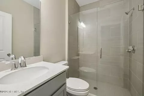 7015 Sandperch St, Jacksonville, FL 32244