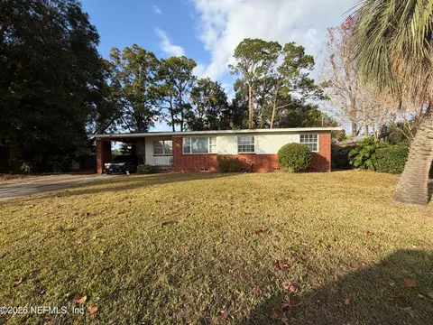 6747 East Rd, Jacksonville, FL 32216