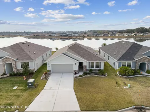 887 Panther Lake Pkwy, Jacksonville, FL 32221