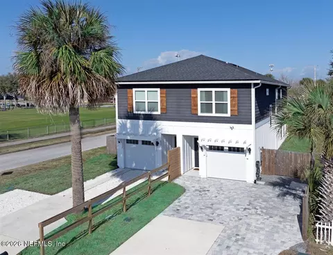 635 5th Ave S, Jacksonville Beach, FL 32250