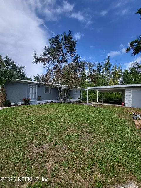 152 Alligator Cir, Crescent City, FL 32112