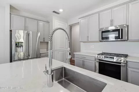 Kitchen - 322 Clifton Bay Loop, Saint Johns, FL 32259 photo 1 of 1