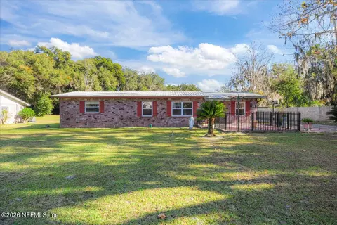 1707 S Palm Ave, Palatka, FL 32177