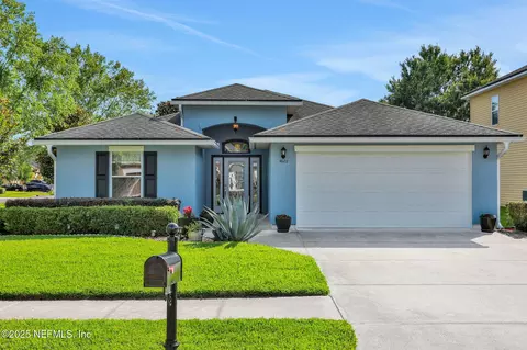 4620 Pine Lake Dr, Middleburg, FL 32068
