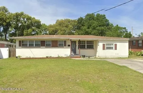 2434 Ligustrum Rd, Jacksonville, FL 32211
