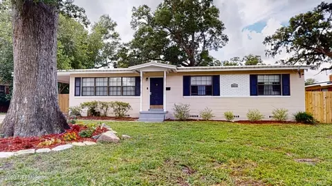 5424 Oliver St N, Jacksonville, FL 32211