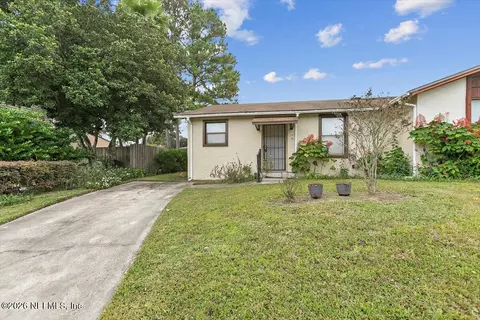 2779 Hidden Village Dr, Jacksonville, FL 32216