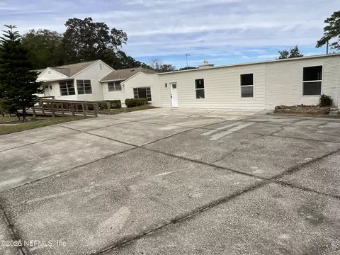 9787 Kline Rd, Jacksonville, FL 32246
