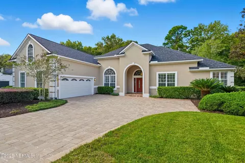 10044 Vineyard Lake Rd E, Jacksonville, FL 32256