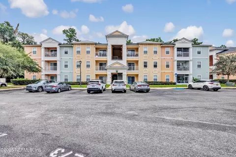 5006 Key Lime Dr #203, Jacksonville, FL 32256