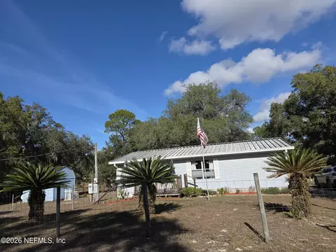 249 Oleander St, Pomona Park, FL 32181