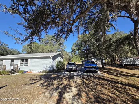 249 Oleander St, Pomona Park, FL 32181