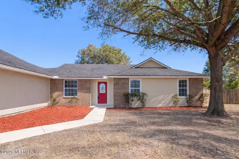 8421 Gatepost Ct, Jacksonville, FL 32244