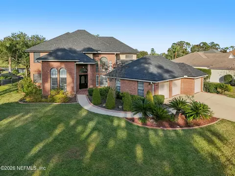 2480 Stoney Glen Dr, Fleming Island, FL 32003