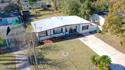 10250 Briarcliff Rd E, Jacksonville, FL 32218