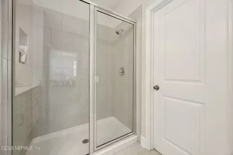 Bath - 141 Redbud Ln, Yulee, FL 32097 photo 2 of 3