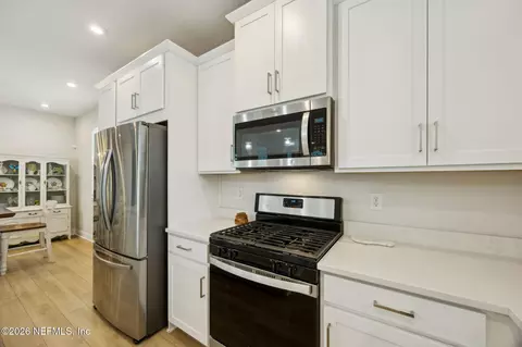 Kitchen - 141 Redbud Ln, Yulee, FL 32097 photo 3 of 5