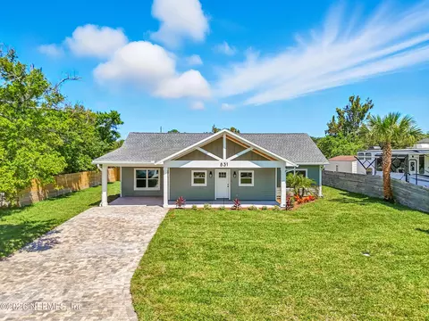 831 Bonita Rd, Atlantic Beach, FL 32233