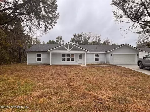 919 N 14th St, Palatka, FL 32177