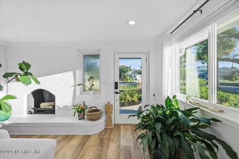 Entry Way - 149 Menendez Rd, Saint Augustine, FL 32080 photo 2 of 2