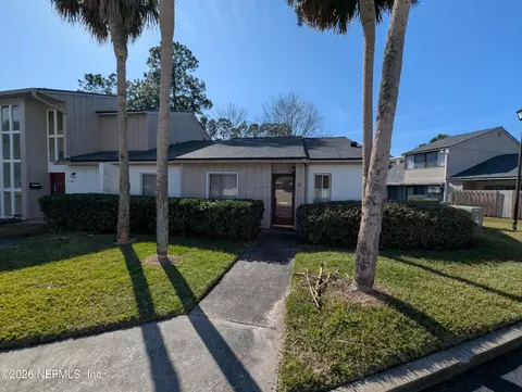 7206 Cypress Cove Rd #14, Jacksonville, FL 32244