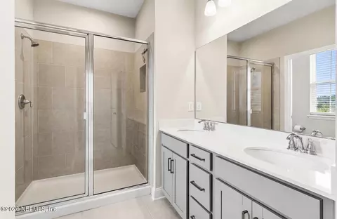 Bath - 676 Palmetto Pl, Yulee, FL 32097 photo 1 of 1