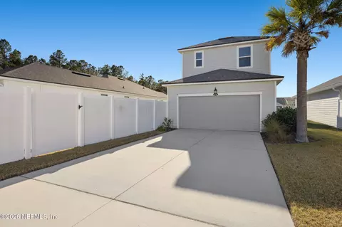Exterior - 676 Palmetto Pl, Yulee, FL 32097 photo 3 of 4