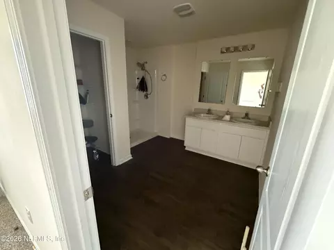 Bath - 150 Aveiro Way, Saint Augustine, FL 32084 photo 2 of 5