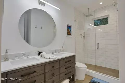 Bath - 143 Washington St, Saint Augustine, FL 32084 photo 1 of 4