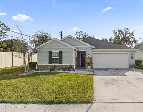 10692 Abbot Cove Dr E, Jacksonville, FL 32225